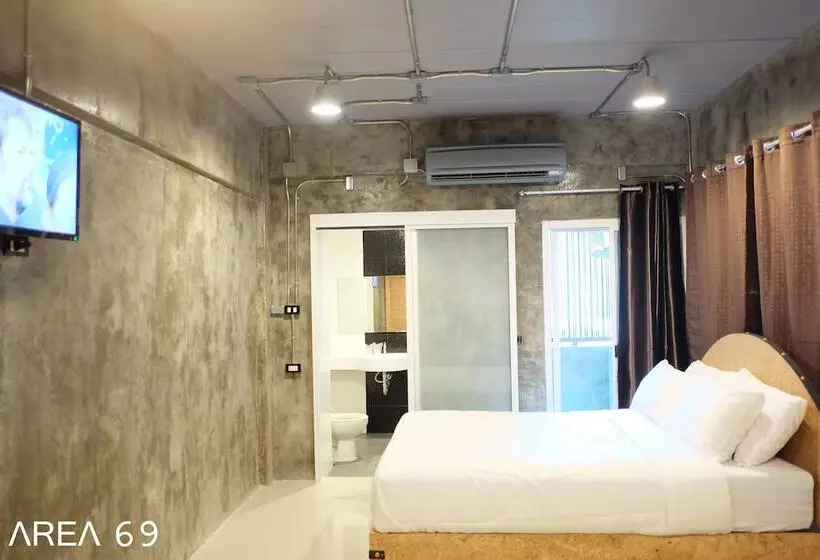 Fotos del hotel Area 69:  17