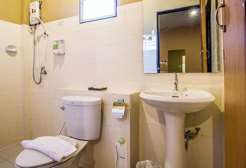Fotos del hotel B2 Santitham Wat Jed Yod:  11