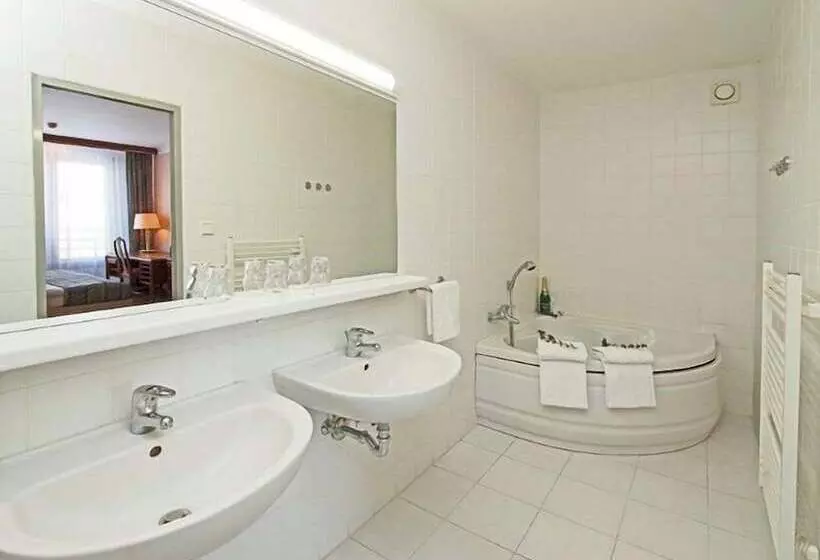 Fotos del hotel Krakonoš:  8