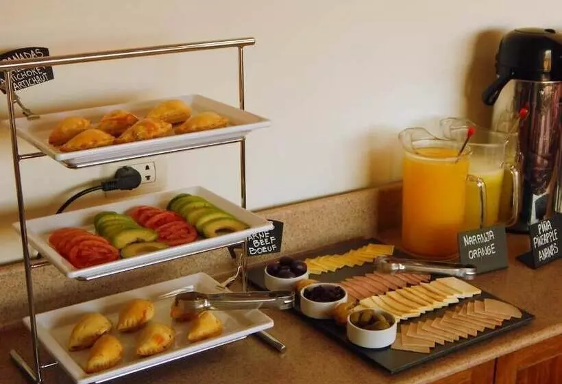 La Morada Suites