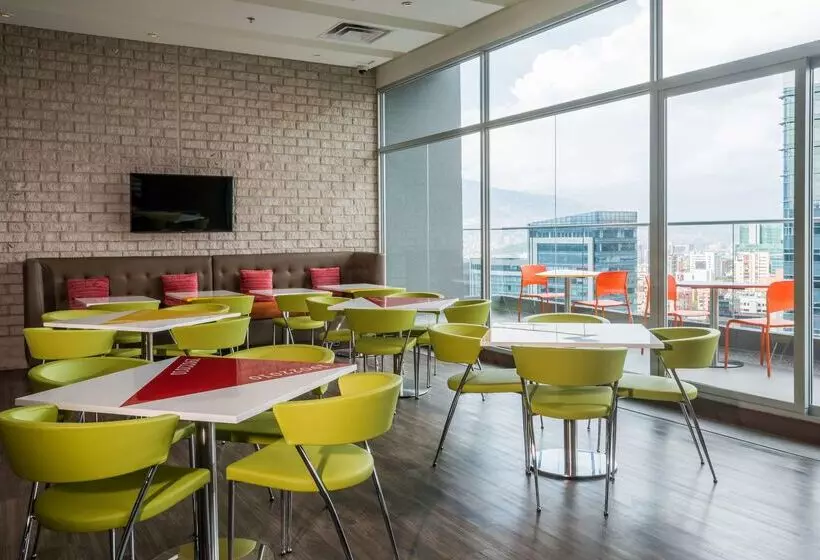 Fotos del hotel Hampton By Hilton Medellin:  18