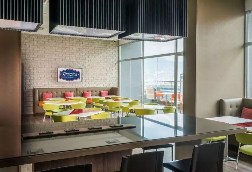 Fotos del hotel Hampton By Hilton Medellin:  24
