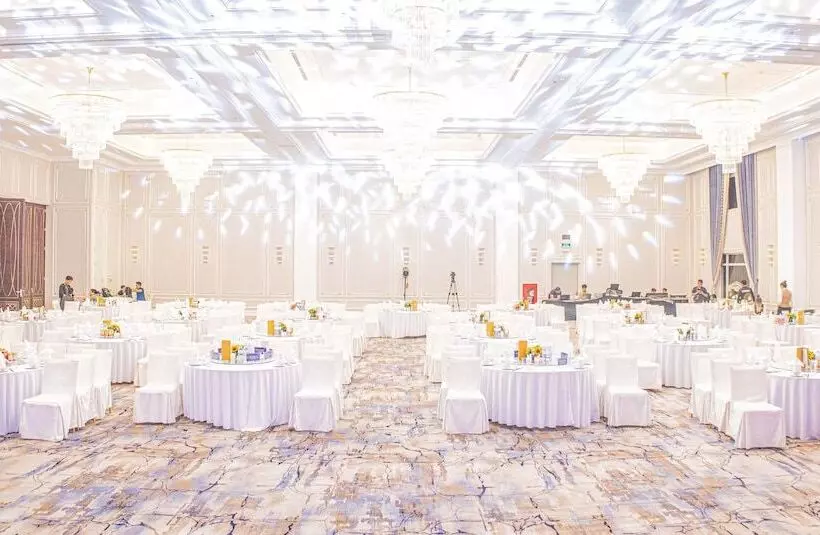 Fotos del hotel Royal Halong:  13