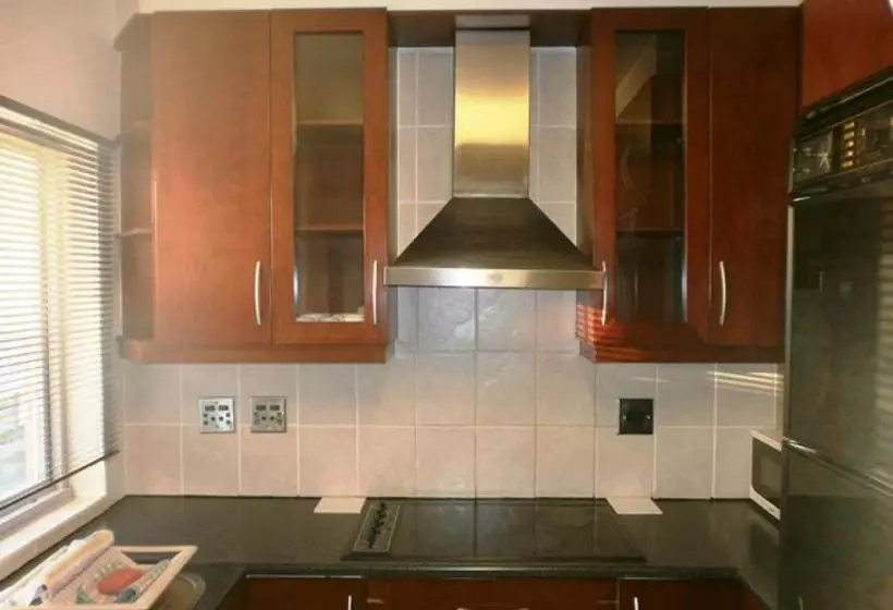 Fotos del hotel Vicmor Court 35 - Apartment:  3