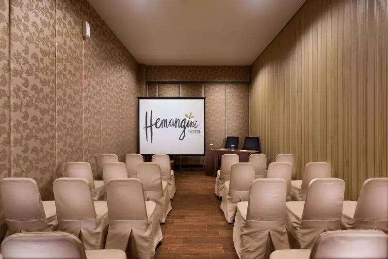 Fotos del hotel Hemangini Hotel Bandung:  10