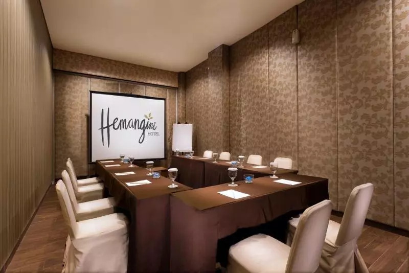 Fotos del hotel Hemangini Hotel Bandung:  7