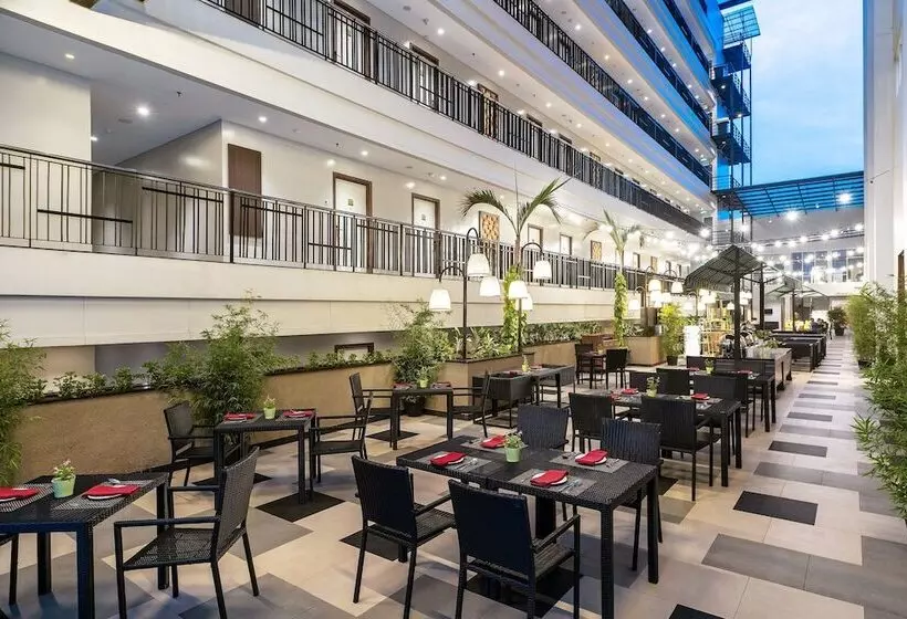 Fotos del hotel Clove Garden Hotel & Residence:  11