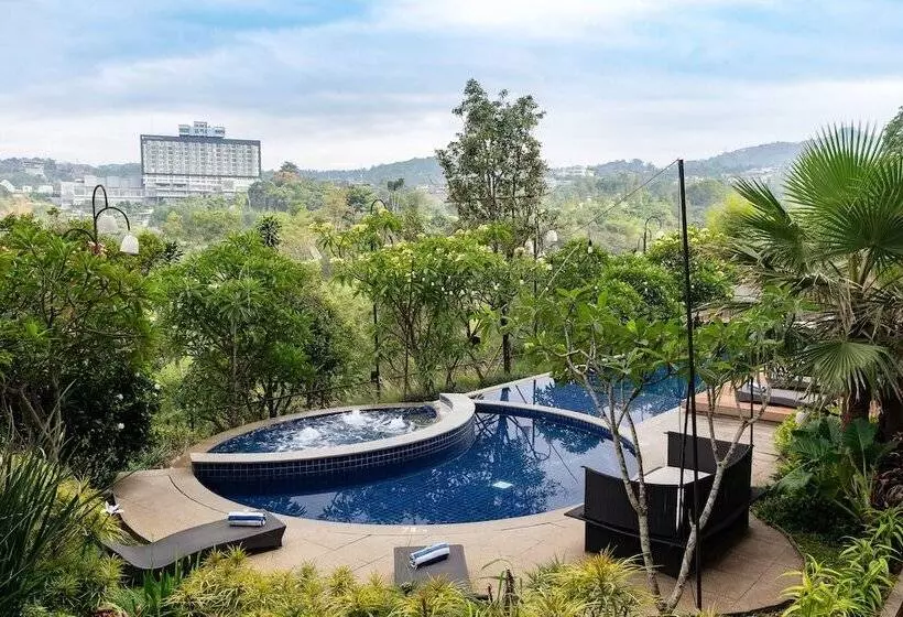 Fotos del hotel Clove Garden Hotel & Residence:  9