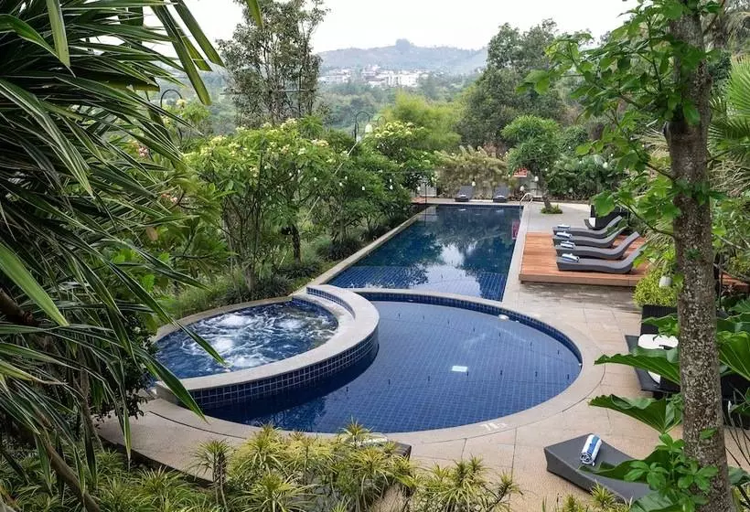 Fotos del hotel Clove Garden Hotel & Residence:  2