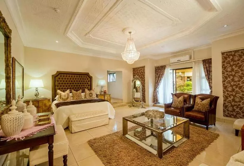 Fotos del hotel The Victoria Falls Deluxe Suites:  25