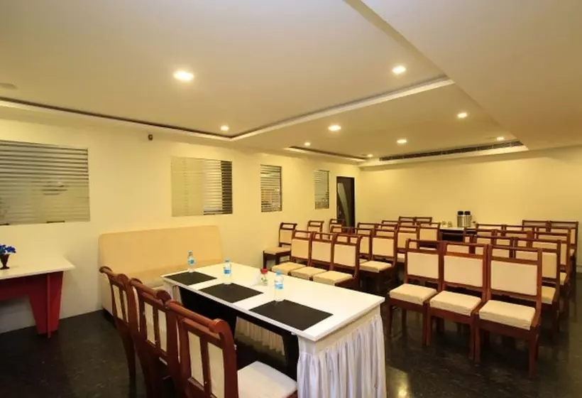 Fotos del hotel Ni Ambaari Suites:  6