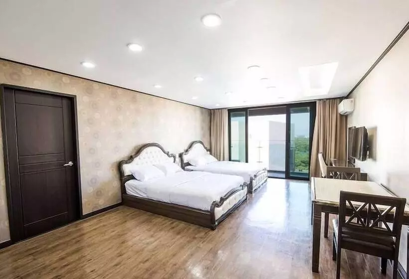 Cordelia Resort
