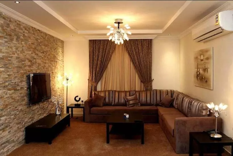 Fotos del hotel Loren Suites:  22