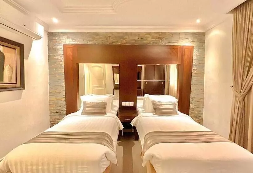 Fotos del hotel Loren Suites:  14