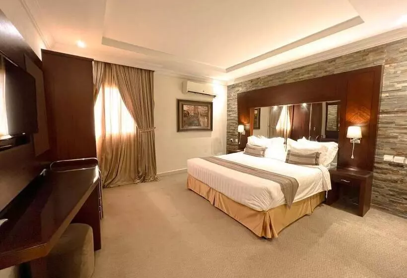 Fotos del hotel Loren Suites:  11