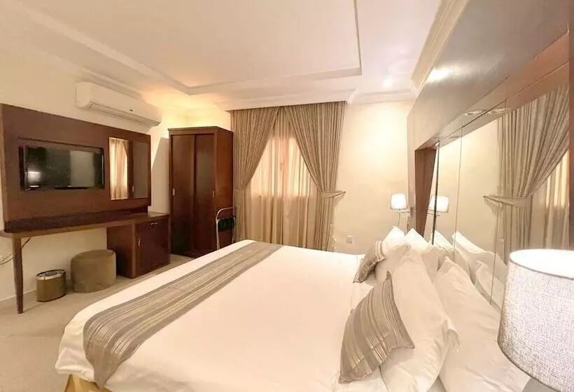 Fotos del hotel Loren Suites:  16