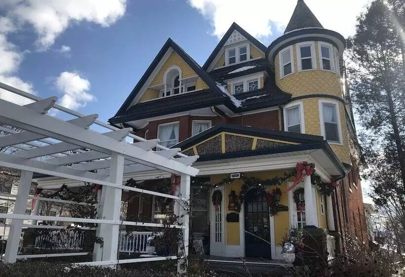 Fotos del hotel A Moment In Time Bed And Breakfast:  8