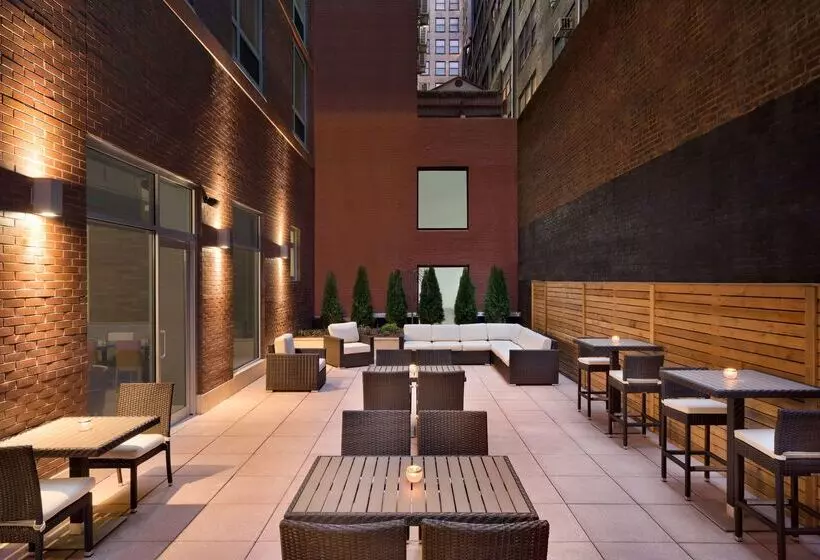 Fotos del hotel Hilton Garden Inn New York Times Square South:  7
