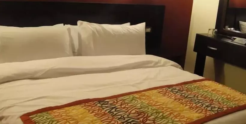 Fotos del hotel Renad:  14