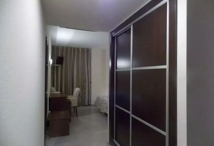 Fotos del hotel San Cristobal:  23