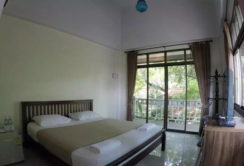The Old Palace Resort