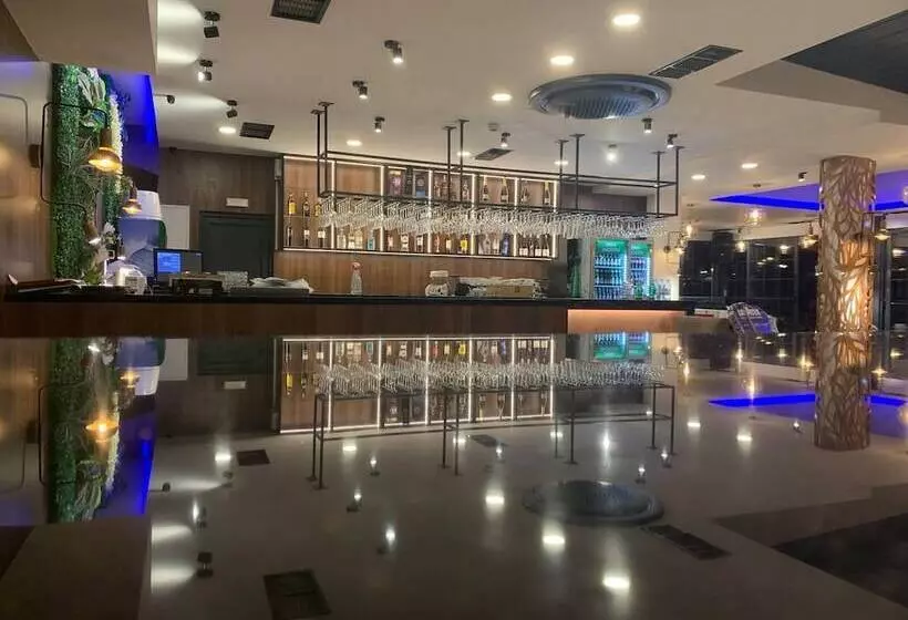 Fotos del hotel Villa Lihnidos Square:  2