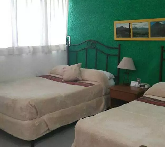 Fotos del hotel Casa Flores De Tikal:  21