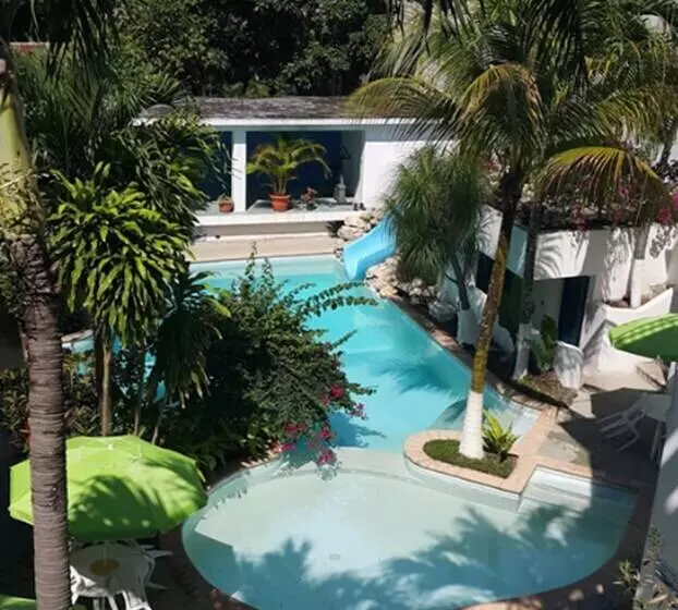 Casa Flores De Tikal