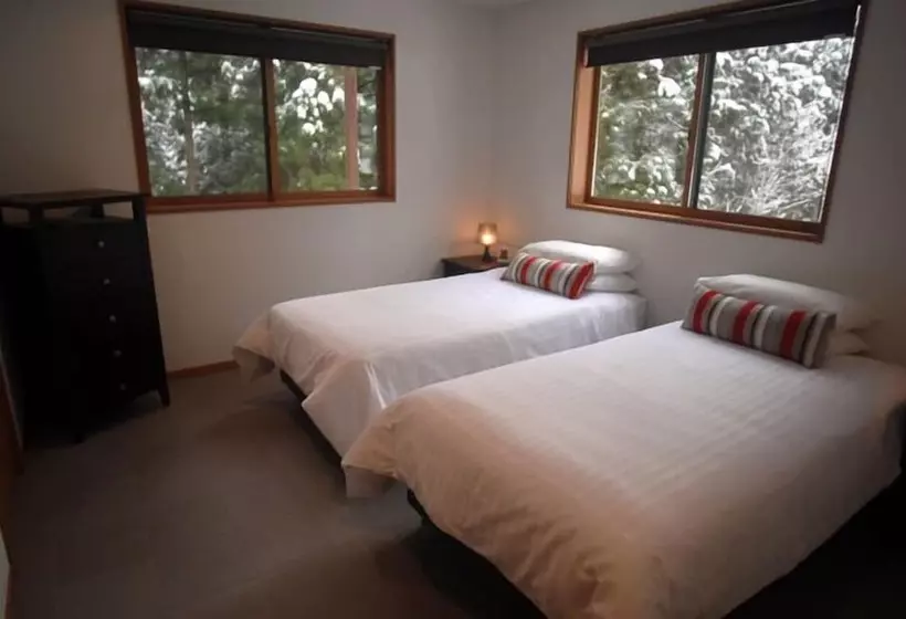 Fotos del hotel Bears Den Mountain Lodge:  17