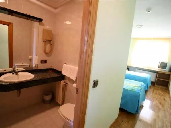 Fotos del hotel El Alfoz De Burgos:  25