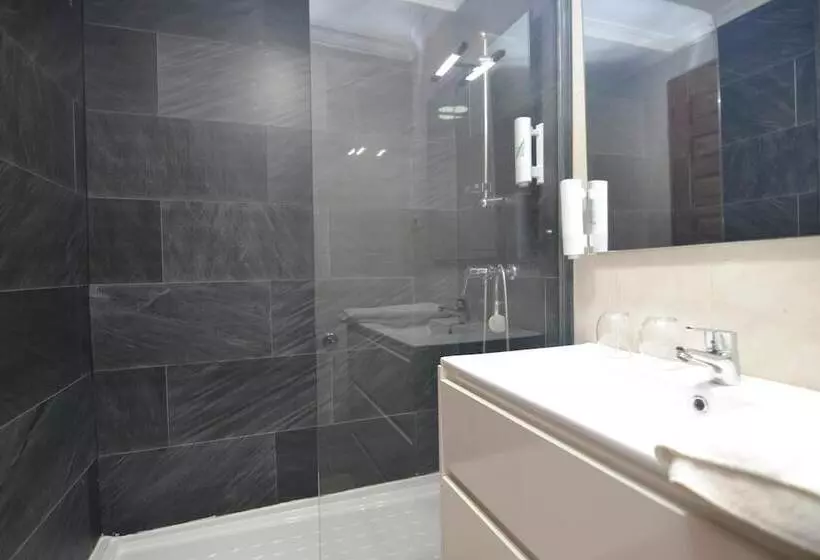 Fotos del hotel Hostería El Bodegón De Gredos:  10