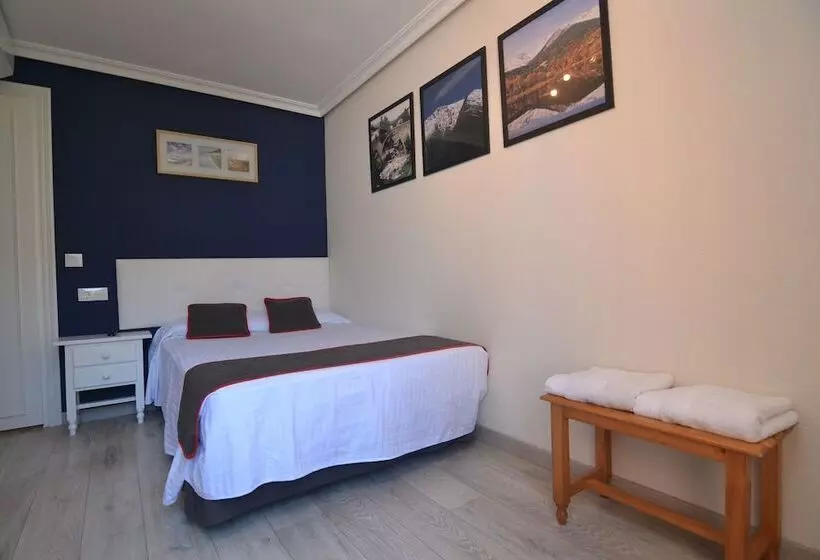 Fotos del hotel Hostería El Bodegón De Gredos:  18