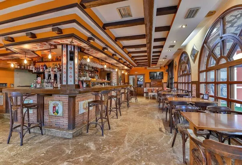 Fotos del hotel Hostería El Bodegón De Gredos:  9