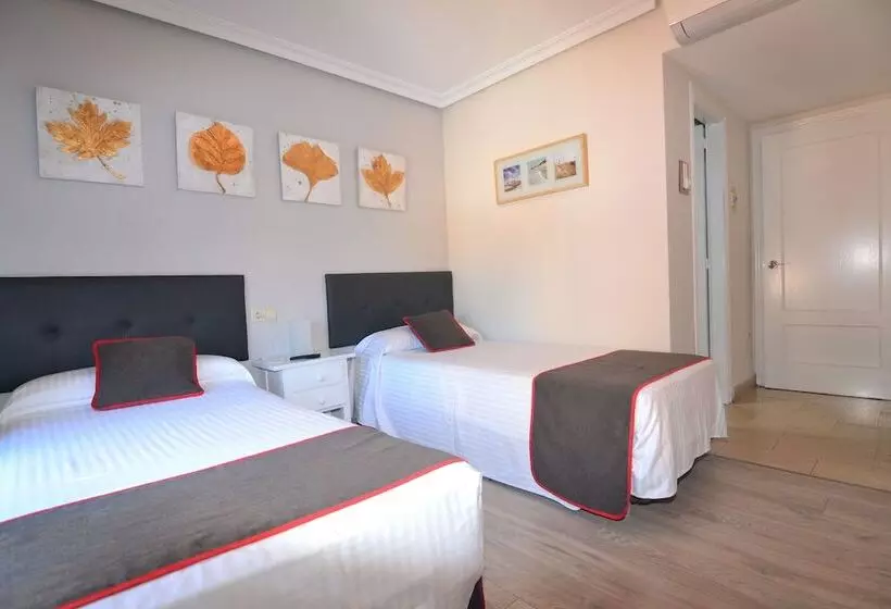 Fotos del hotel Hostería El Bodegón De Gredos:  7