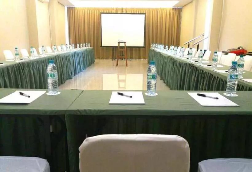 Fotos del hotel Moscha Surabaya City Center:  6