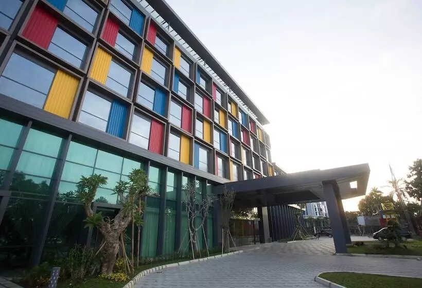 Fotos del hotel Ibis Styles Batam Nagoya:  8