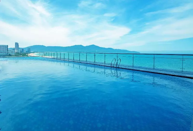 Fotos del hotel Muong Thanh Luxury Da Nang:  2