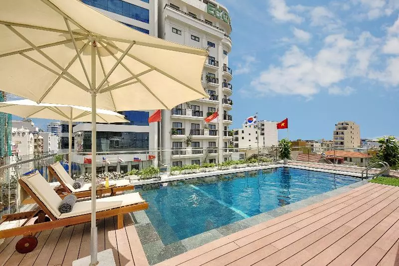 Grand Sea View  & Spa
