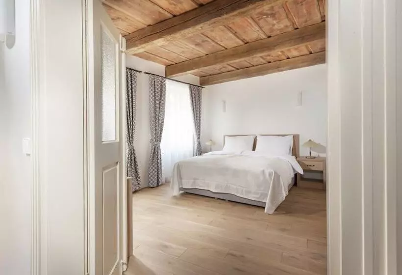Fotos del hotel At The White Lily:  24