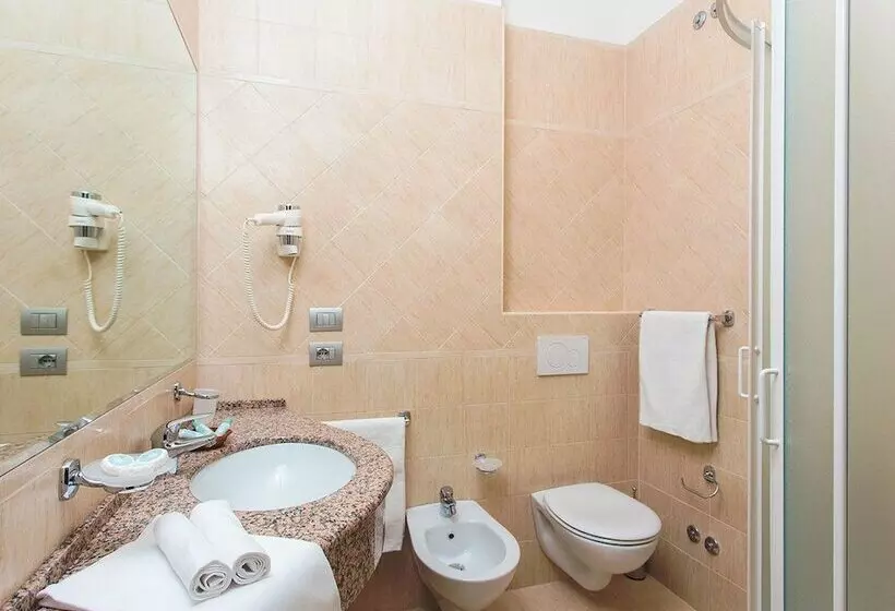 Fotos del hotel Caravelle:  9