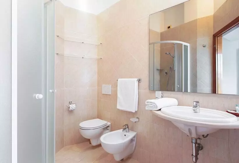 Fotos del hotel Caravelle:  15