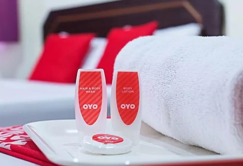 Fotos del hotel OYO 439 Night Queen Hotel:  5