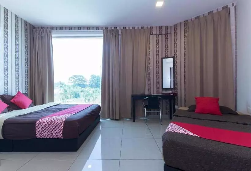 Fotos del hotel OYO 439 Night Queen Hotel:  22