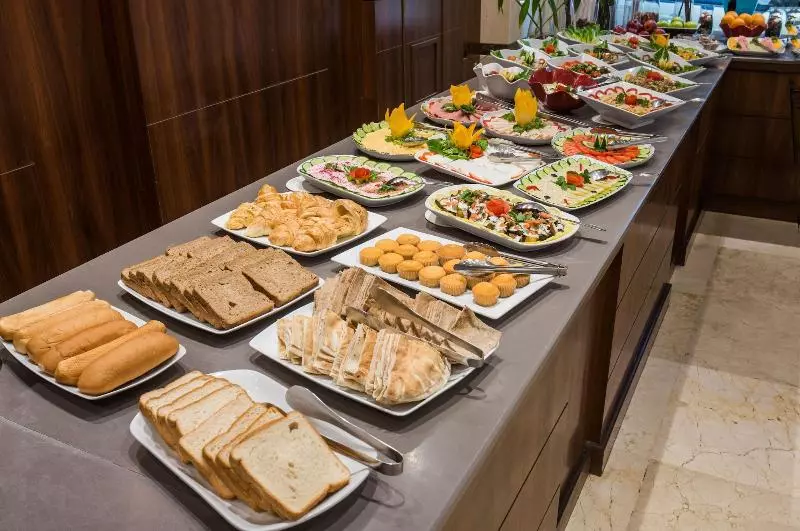 Fotos del hotel Naviti Warwick Al Khobar:  17