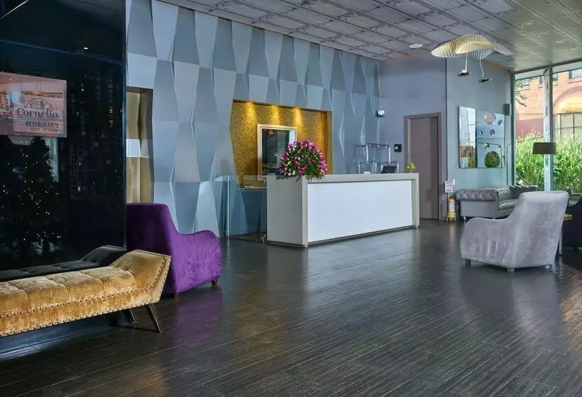 Fotos del hotel 100 Luxury Suites By Preferred:  2