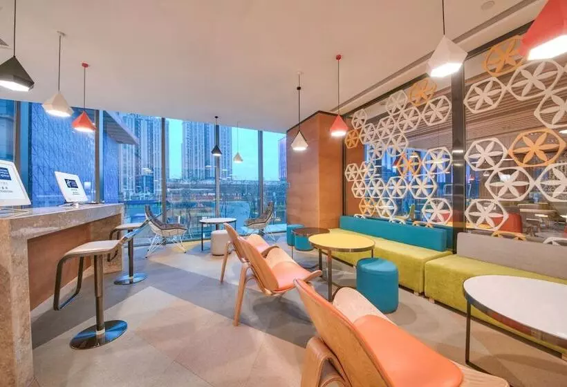 Fotos del hotel Holiday Inn Express Fuzhou Downtown, An Ihg:  24
