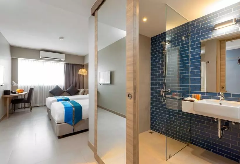 Fotos del hotel Oakwood  Journeyhub Phuket:  15