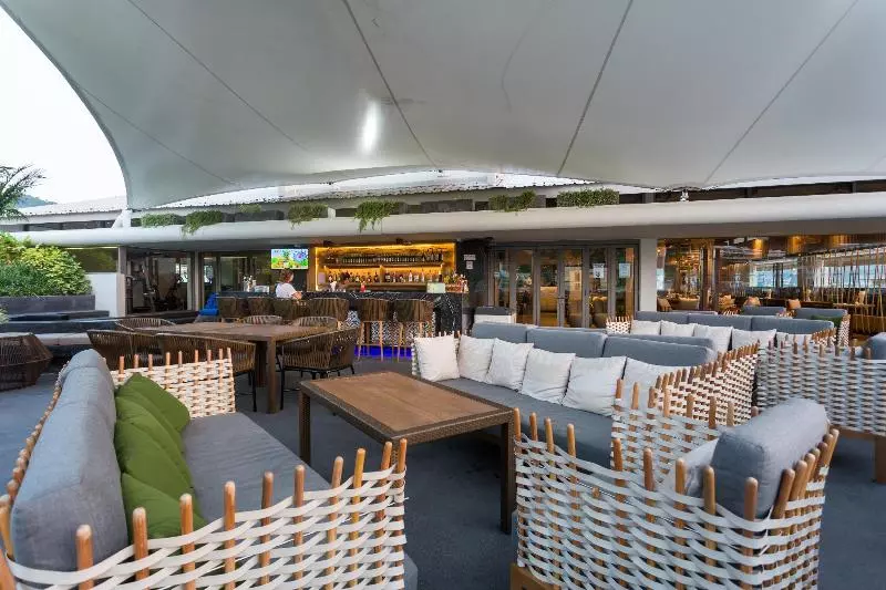 Fotos del hotel Oakwood  Journeyhub Phuket:  14