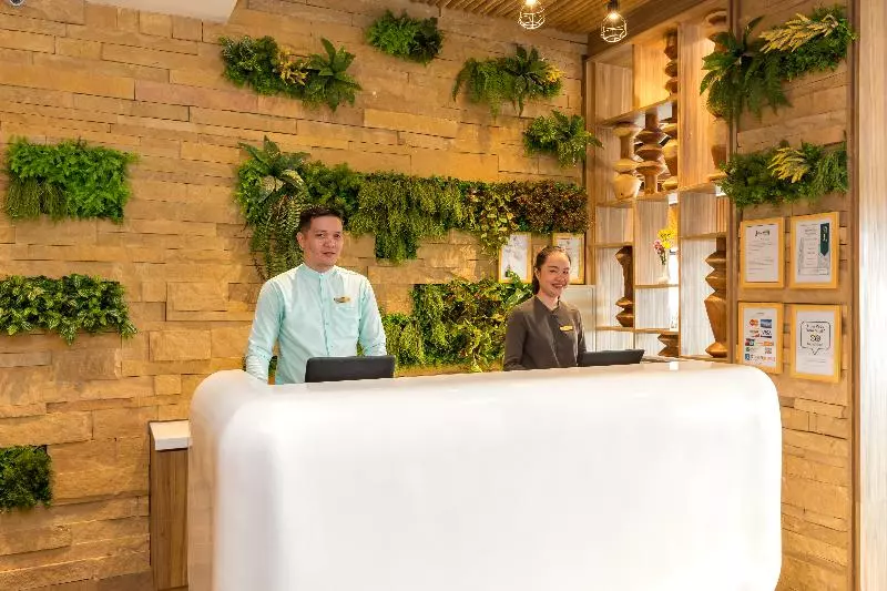 Fotos del hotel Oakwood  Journeyhub Phuket:  8