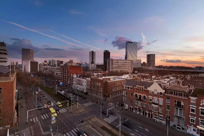Fotos del hotel Days Inn By Wyndham Rotterdam City Centre:  8